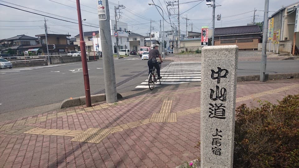 【ナカ旅】中山道上尾宿で見かけた、踊るバレリーナたち|ともらん