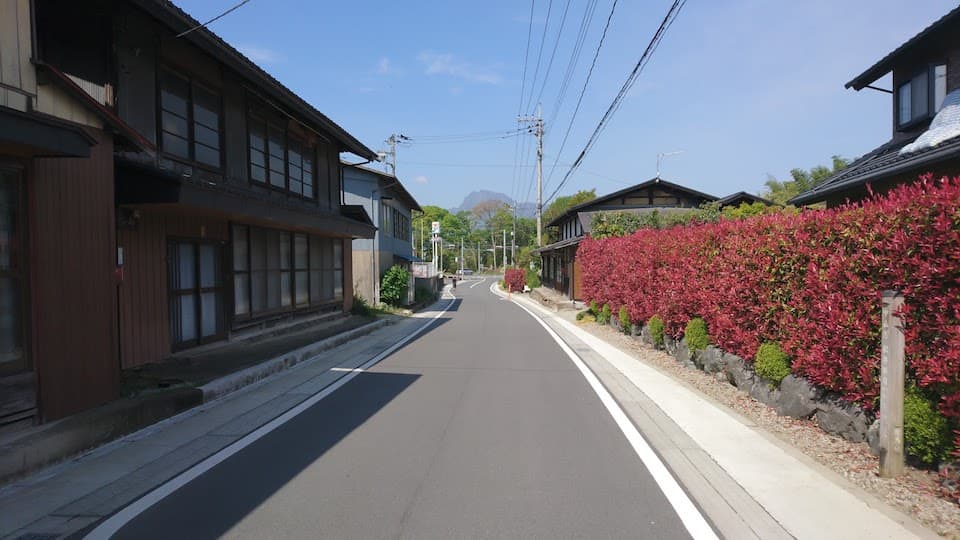 松井田宿への上り坂