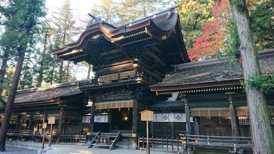 諏訪大社春宮