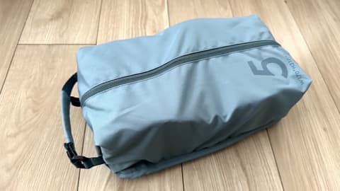 【2025年最新】マラソンランナーの持ち物（バッグ：Almond Oak Travel Backpack）
