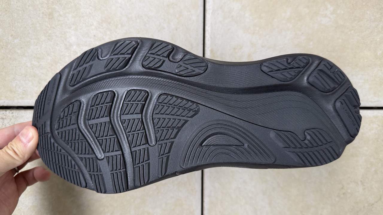 【レビュー】Asics ゲルカヤノ32:原点回帰。安定感が神レベル
