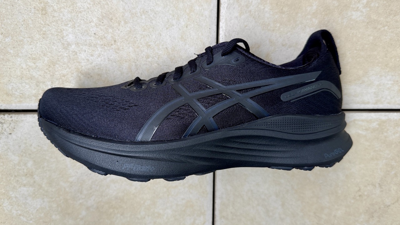 【レビュー】Asics ゲルカヤノ32:原点回帰。安定感が神レベル