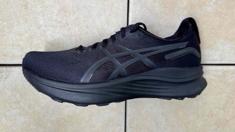 【レビュー】Asics ゲルカヤノ32：原点回帰。安定感が神レベル