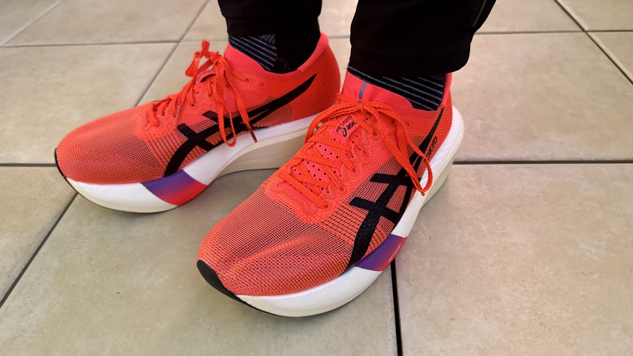 【レビュー】Asics メタスピードエッジトーキョー:履きこなすのが難しそう