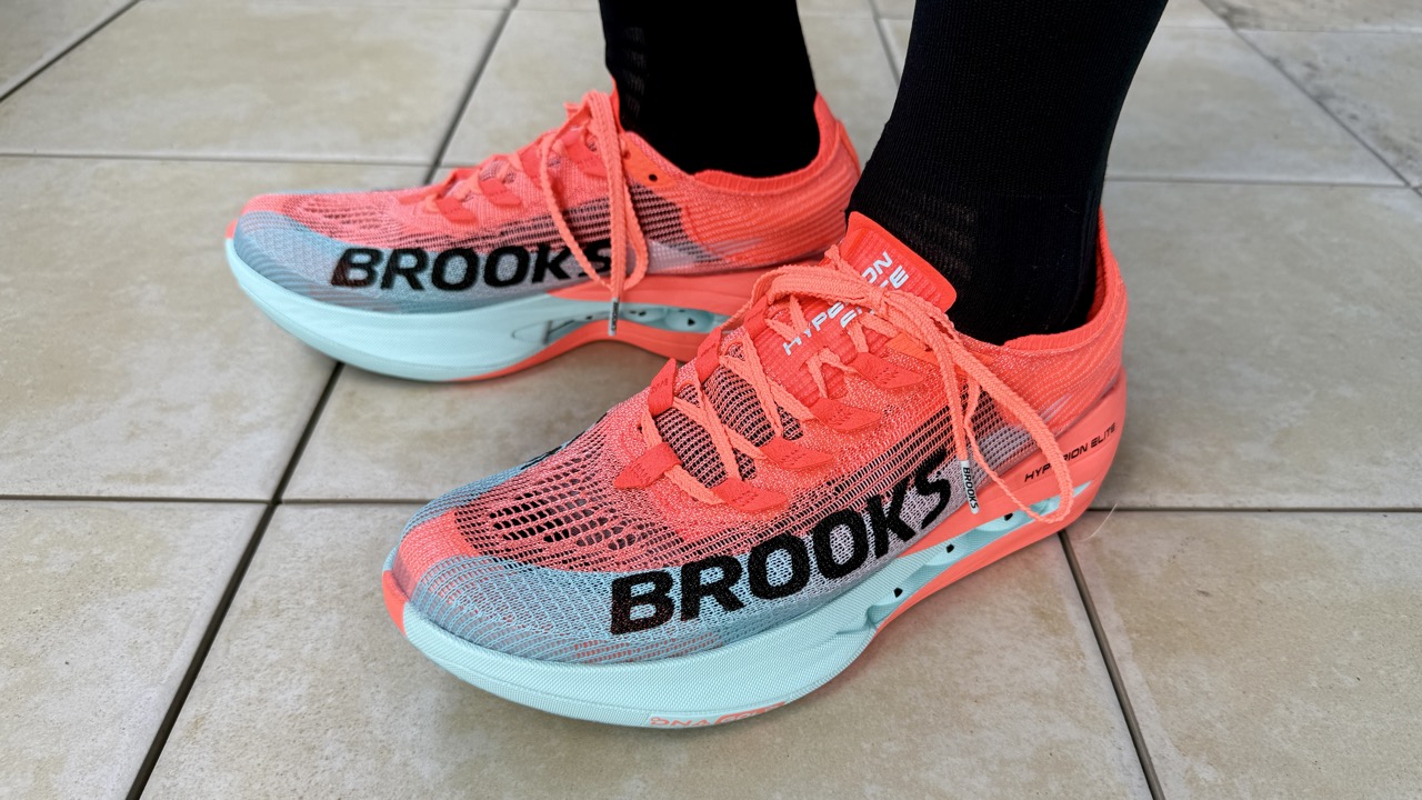 【レビュー】Brooks ハイペリオンエリート5:エネルギーリターンが素晴らしい