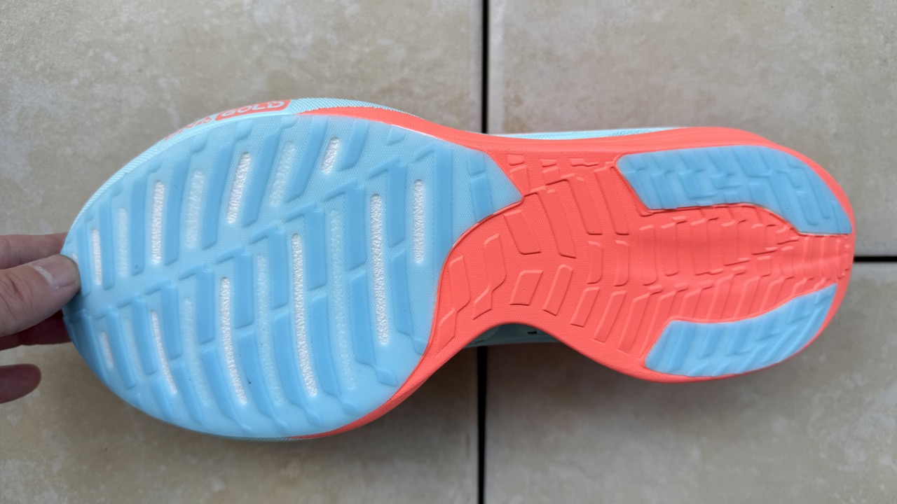 【レビュー】Brooks ハイペリオンエリート5:エネルギーリターンが素晴らしい