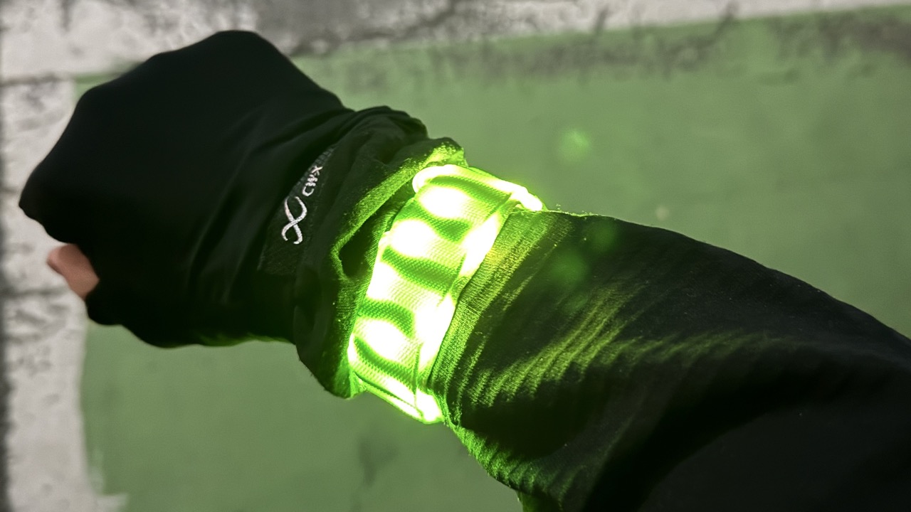 TERUI LIGHTS 伸縮式リストバンド レビュー【心を灯すライト】