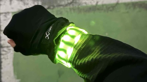 TERUI LIGHTS 伸縮式リストバンド レビュー【心を灯すライト】