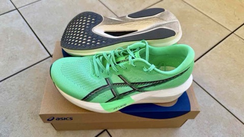 ASICS Magic Speed 5 レビュー【軽量化が裏目に出た悲劇】