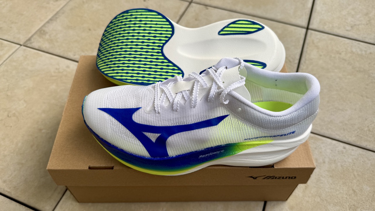 Mizuno「Hyperwarp Elite」
