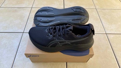 ASICS Gel-Nimbus 28 レビュー【ウォーキングに最適】