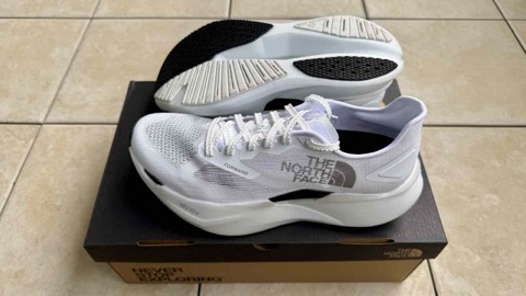 THE NORTH FACE Vectiv Forward レビュー【信者待望のロードランシューズ】