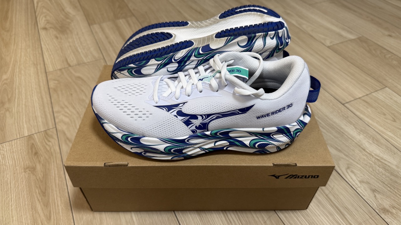 Mizuno「Wave Rider 30」