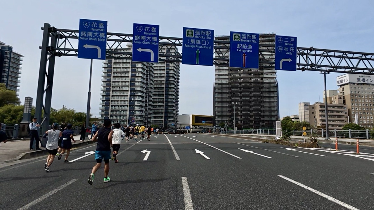 15km付近、盛岡駅の横を通過する様子